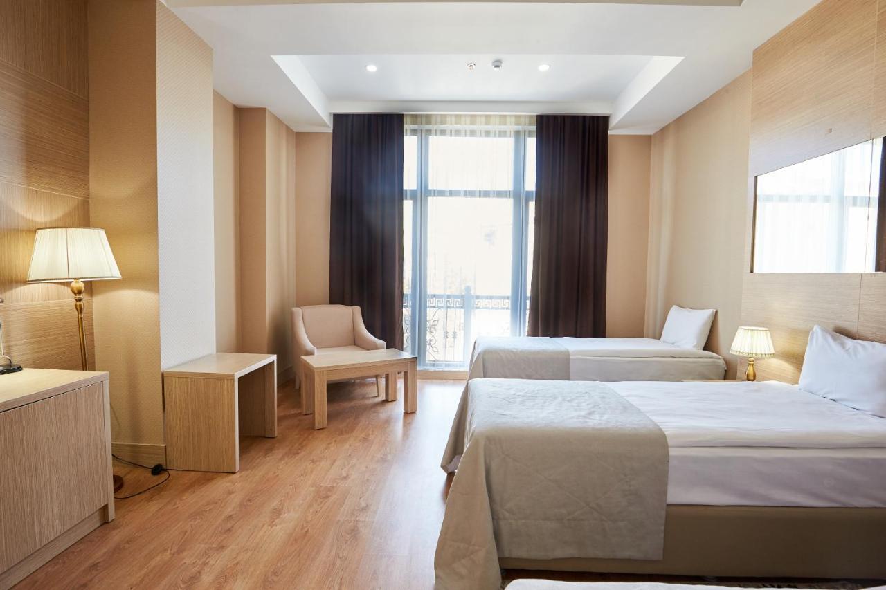Nobel Hotel Baku Exterior foto